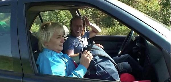  Hitchhiking 70 years old granny getting fucked roadside